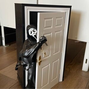 GhostFace Door Attack Scream 7 Let Me In Popcorn Bucket NEW‎
